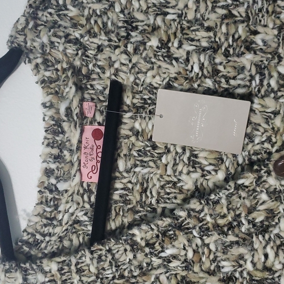 Anthropologie Hand Knit by Dollie Chunky Cardigan - Picture 3 of 9